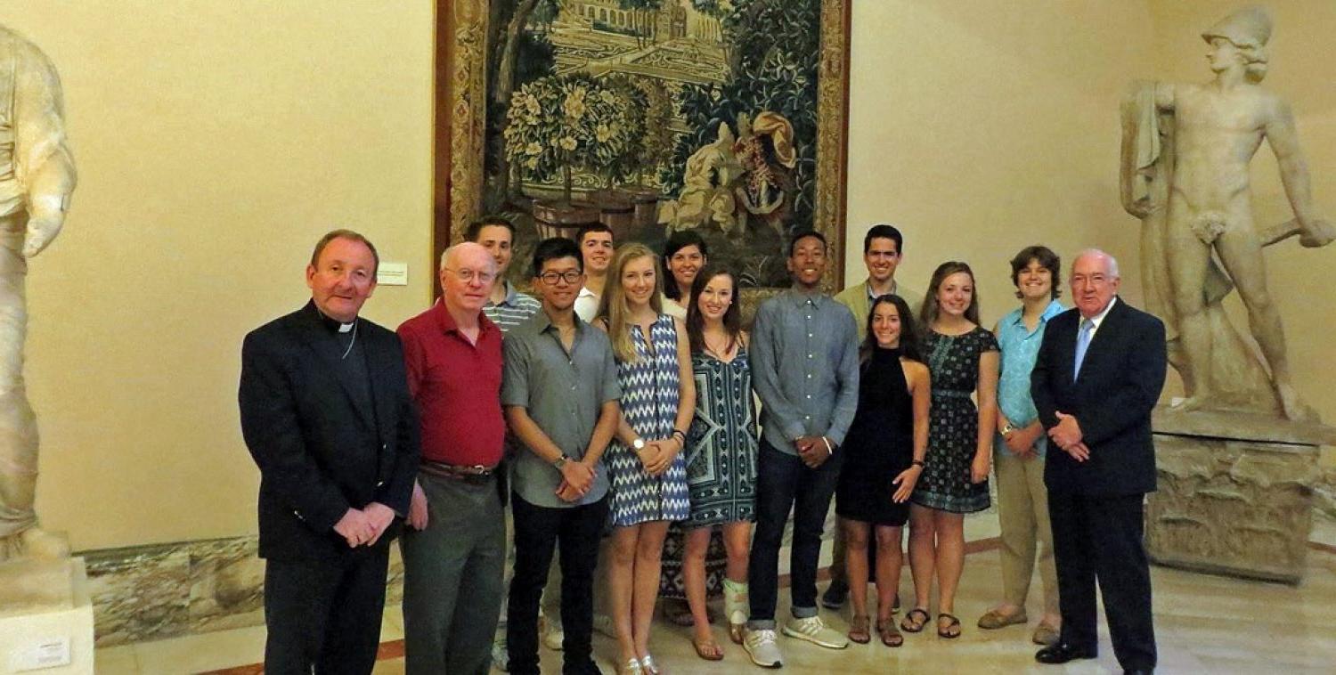 学生 at BC's theology summer study program in Rome.